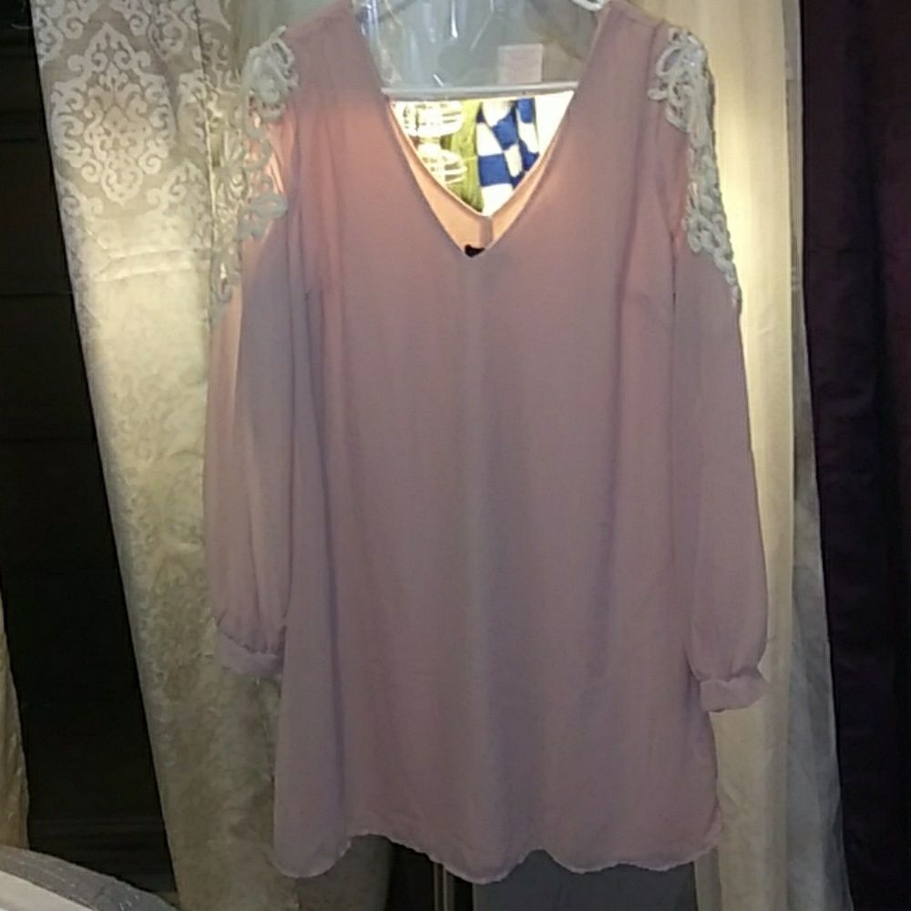 💟2 for $25 City Triangle laced dress